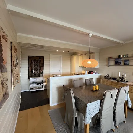 Apartment Bright, Open In Beitostolen